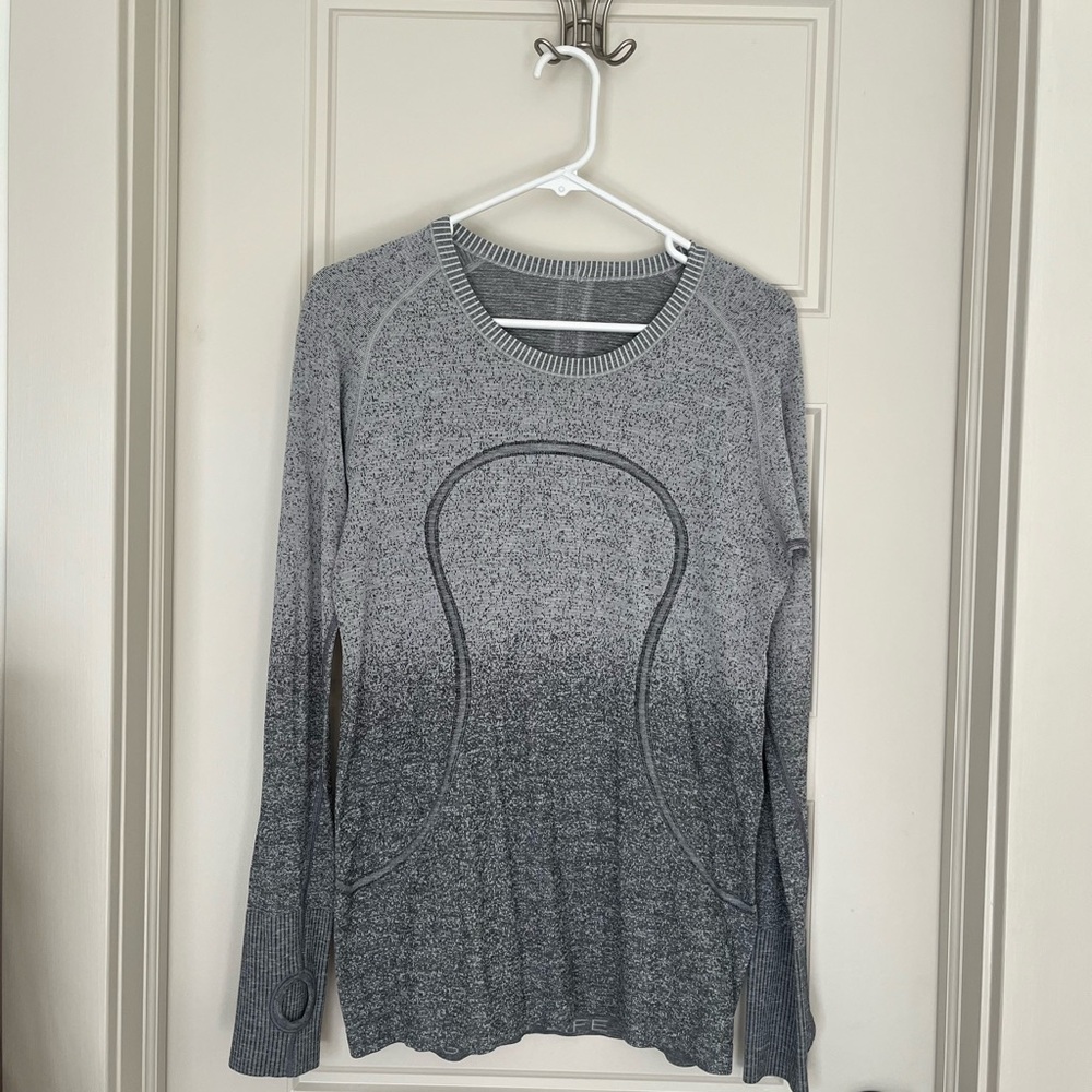 Lululemon Gray Women's Long Sleeve Top